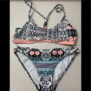 Patterned bathing suit